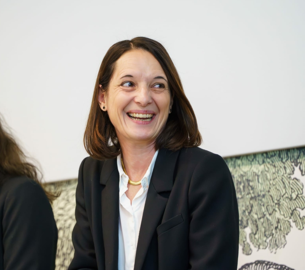 hd 2026 04 22 comet 52