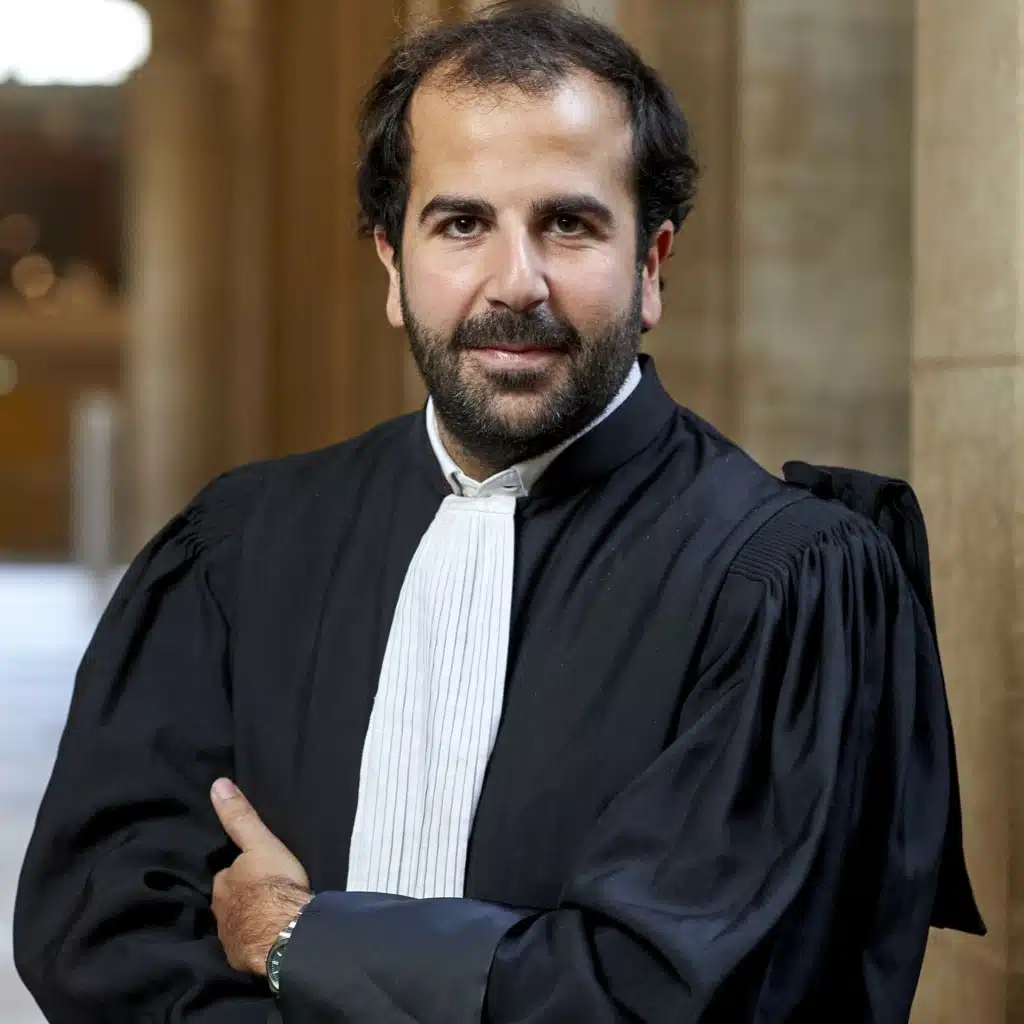 robin binsard avocat au palais de justice de paris sur l' ile de la cité